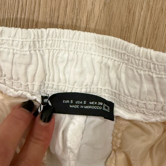 H&M Cream Drawstring Pants - Picture 2 of 2